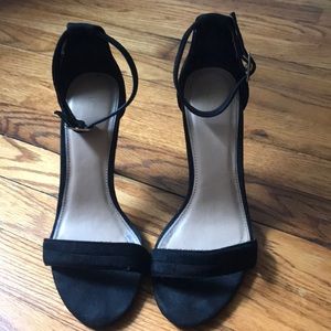 Lauren Conrad Black Heels - Size 9.5